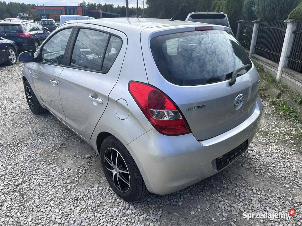 Hyundai i20 Niski Przebieg 87 Klimatyzacja Ładna sprzedam