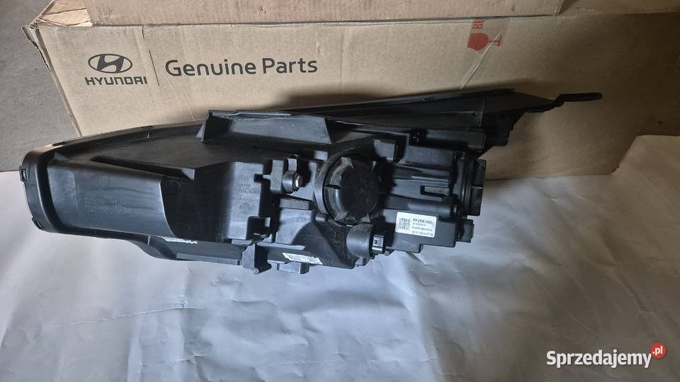 Lampa przednia prawa Hyundai i30 III Lift Bielsko-Biała