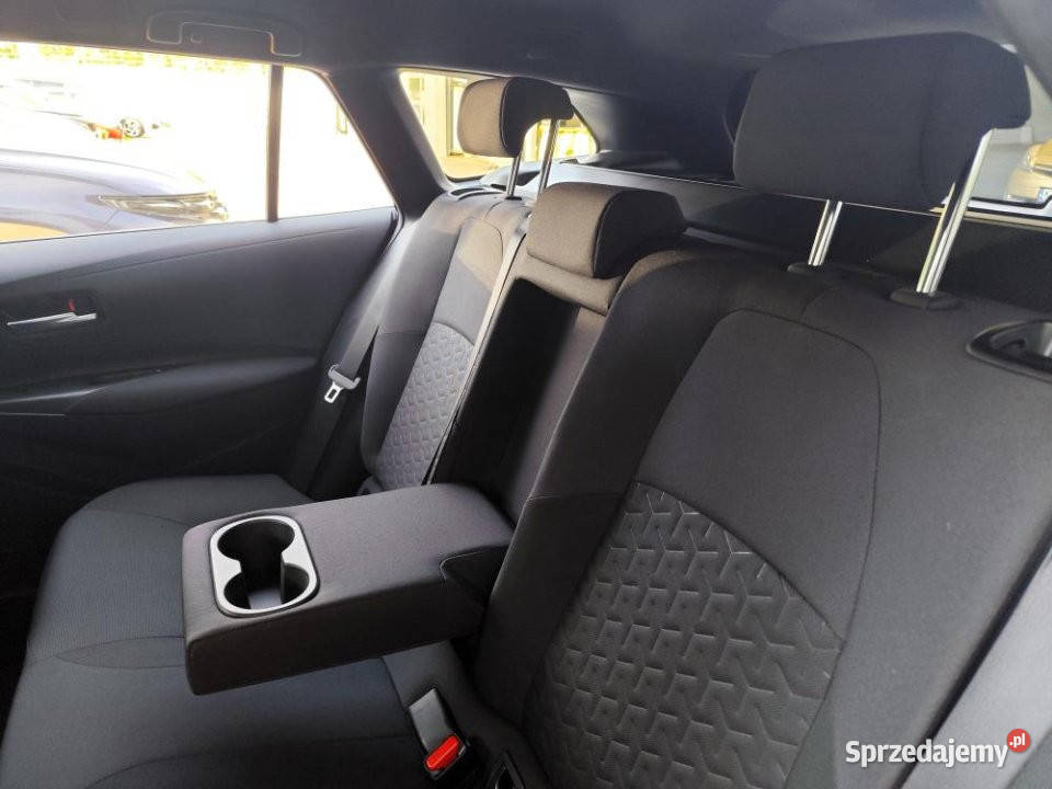 Toyota Corolla 2022r LED kamera asystenci NAVI Kraków