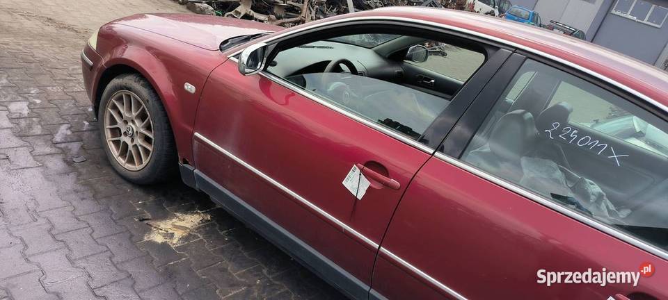 DRZWI LEWE PRZÓD VOLKSWAGEN PASSAT B5 LIFT osobowe Lipno
