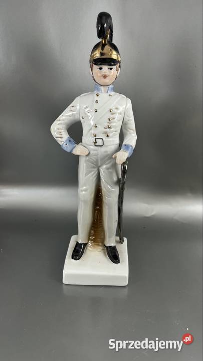 Porcelanowa figurka żołnierza sprzedam