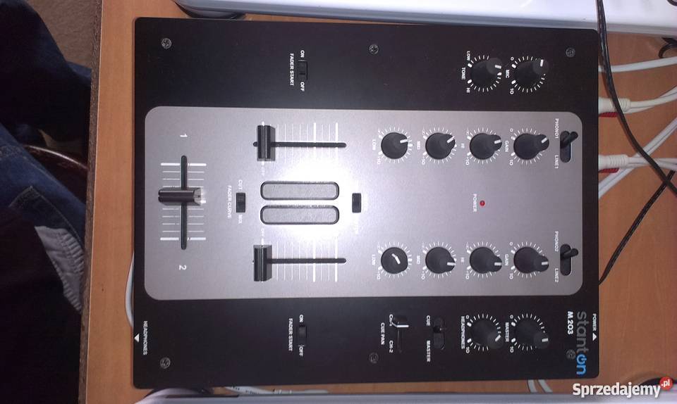 Sprzęt Djski 2GramofonyReloopmixer 2kanałowy Łoś