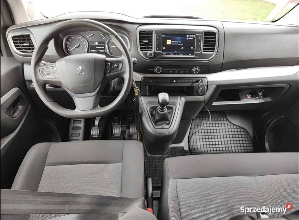 Peugot Expert Traveller 2019 9 osobowy Rok produkcji 2019