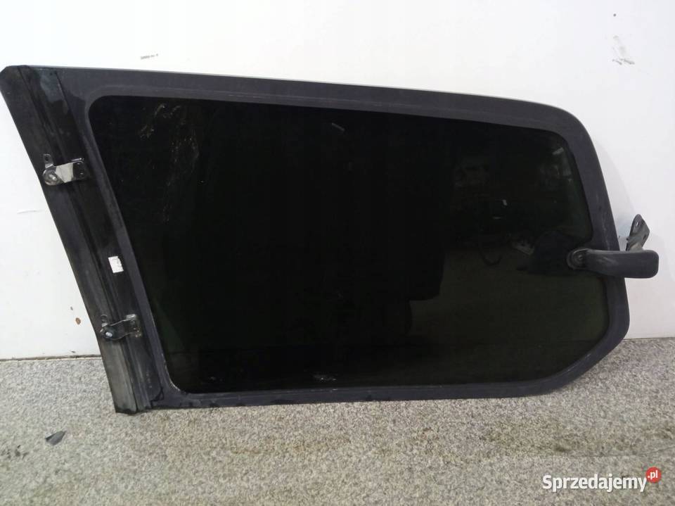 SZYBA KAROSERYJNA PRAWY TYŁ UCHYLNA ZAWIASY 06