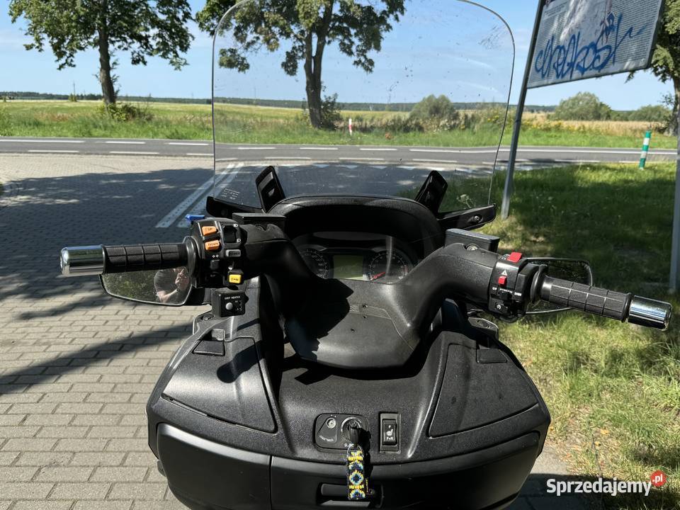 Suzuki Burgman 650 Executive Dębno