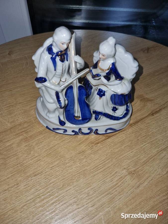 Figurka Z Porcelany Para Wola Podłężna