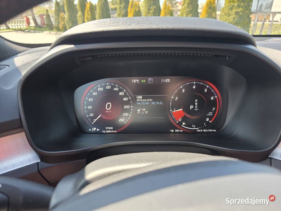 Volvo xc40 2019r 247 T5 AWD Momentum sprzedam