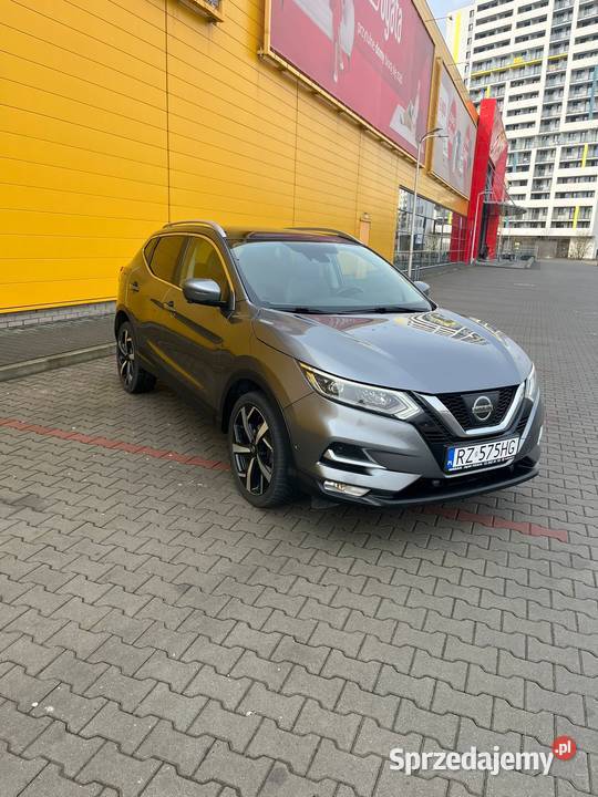 Nissan Qashqai Tekna Salon Polska Bezwypadkowy benzyna Rzeszów