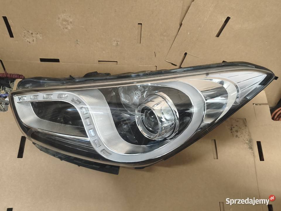 Reflektor poziomujący lewy Hyundai i40 osobowe