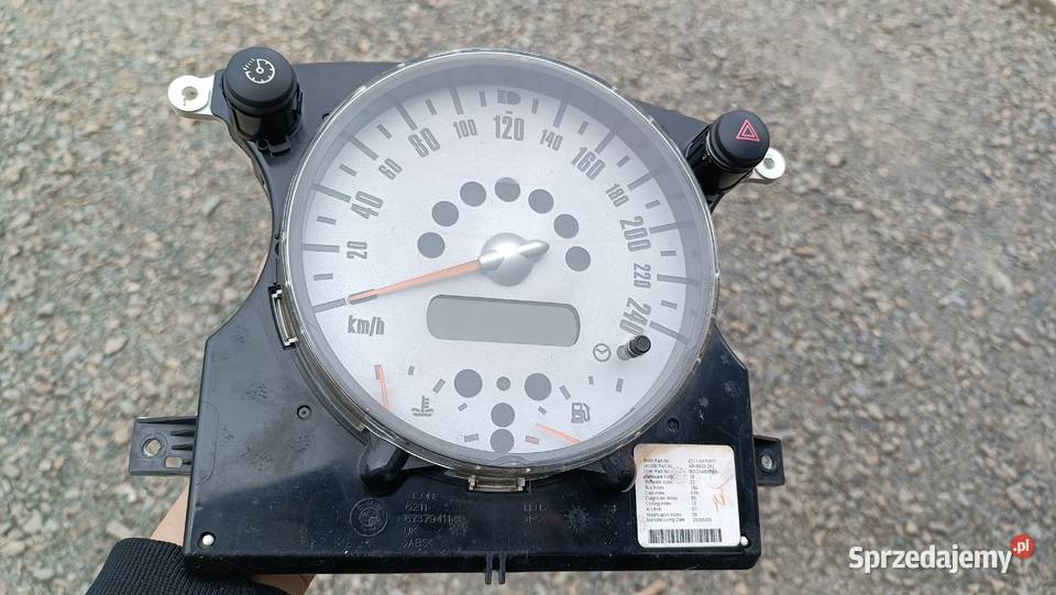 Licznik zegary Mini Cooper R50 16 benzyna osobowe