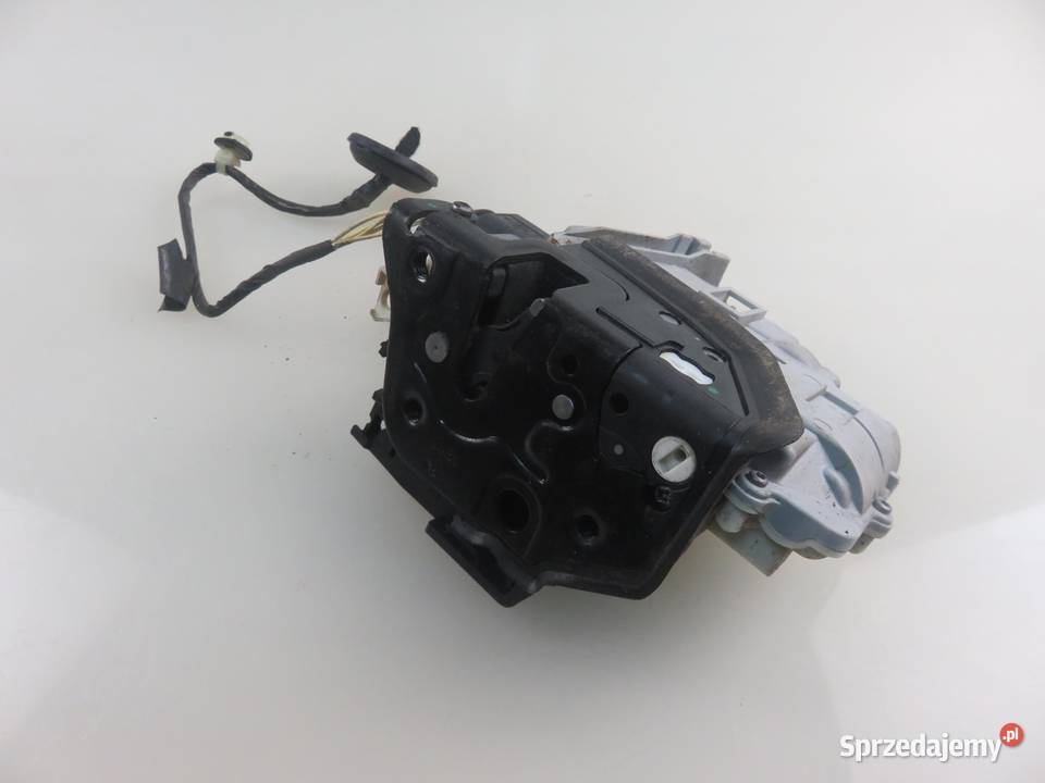 ZAMEK PRAWY PRZEDNI VW PASSAT B6 Variant 3C5