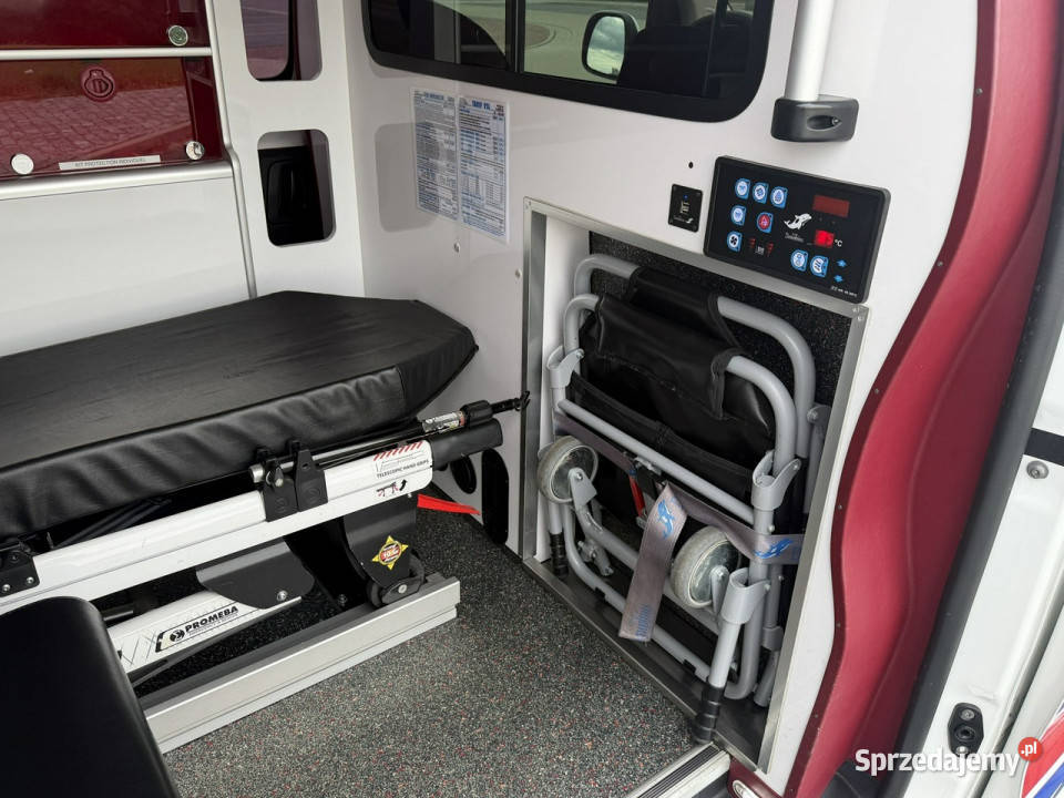 ambulansy Opel Vivaro Opel Vivaro oryginalny Gostyń