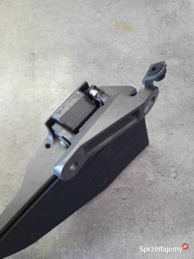 HONDA GOLD WING GL1800 SC79B 1823 OEM PODNÓŻEK Nowy Tomyśl
