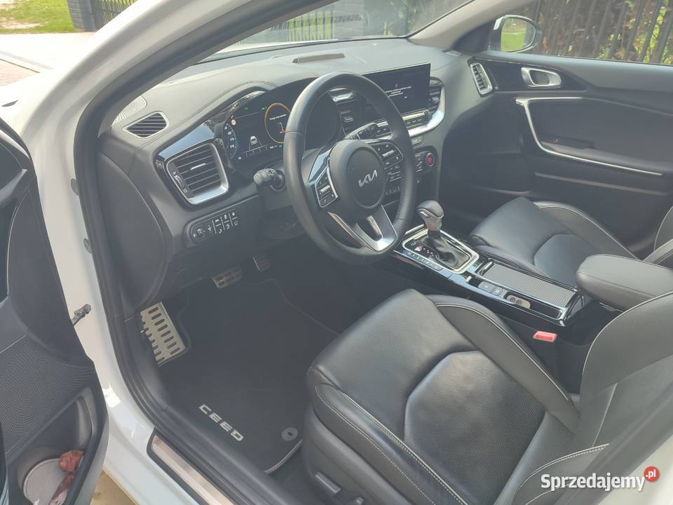 Kia ceed 16 hybrid plugin 2023 przebieg 22000 gniazdo USB mazowieckie Łochów