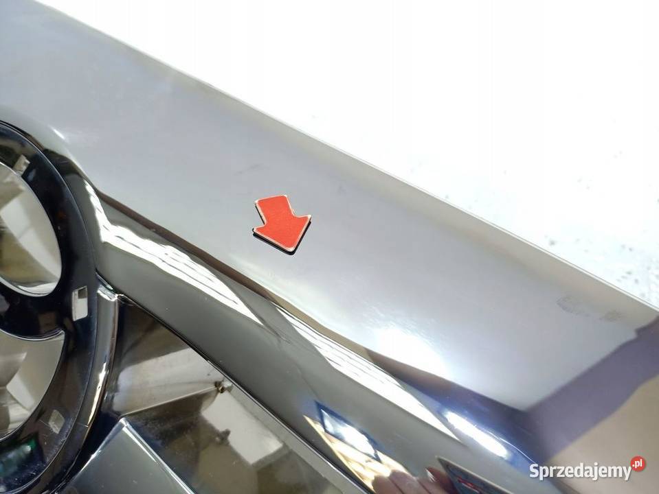 Toyota Hilux 20122016 ATRAPA GRILL CHROM osobowe Skarżysko-Kamienna