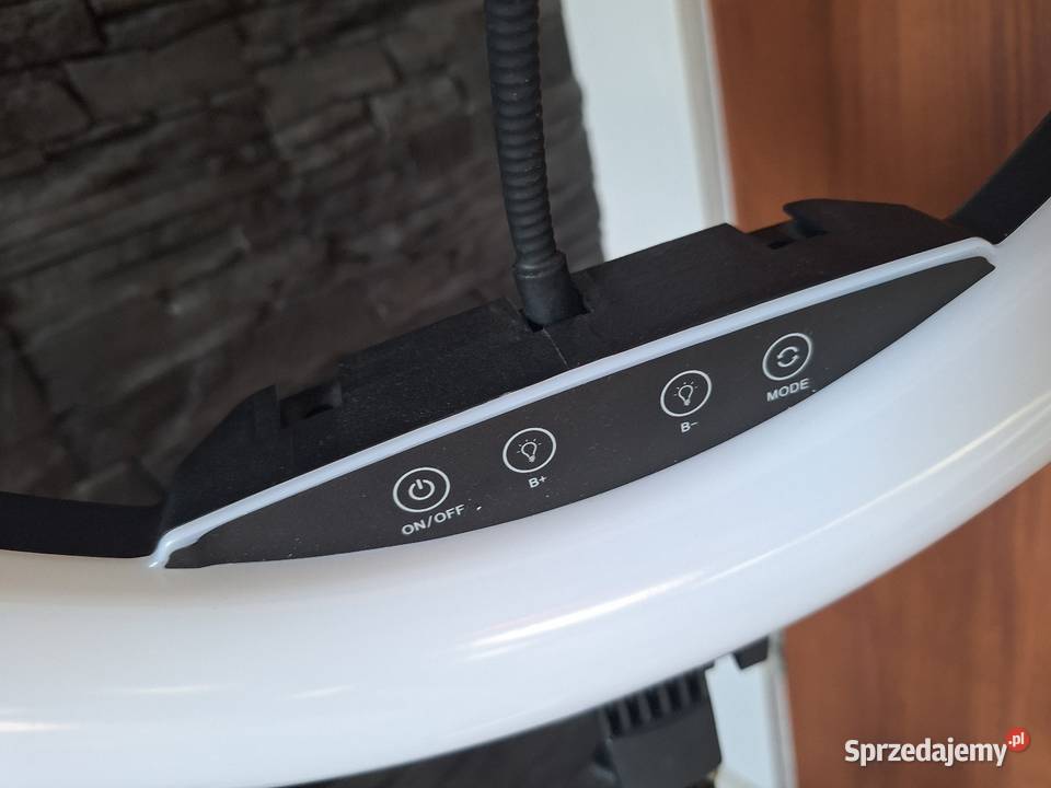 Lampa pierścieniowa