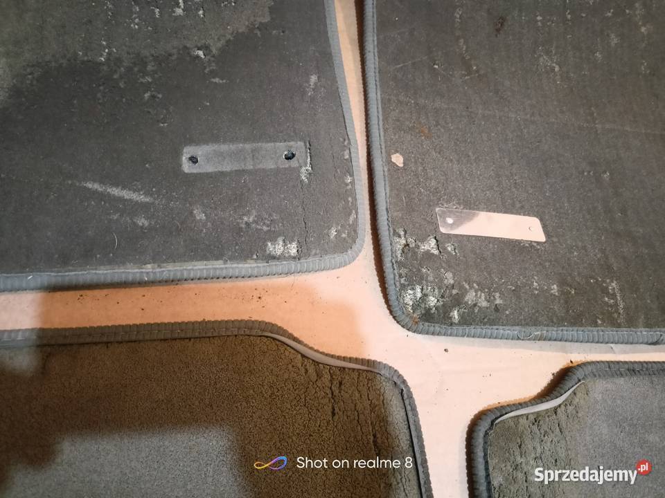 Mercedes 190 W201 dywaniki rypsowe komplet szare osobowe Skarżysko-Kamienna