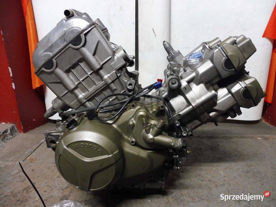 Honda Varadero XL 1000 silnik A733 Części i akcesoria motocyklowe Poznań