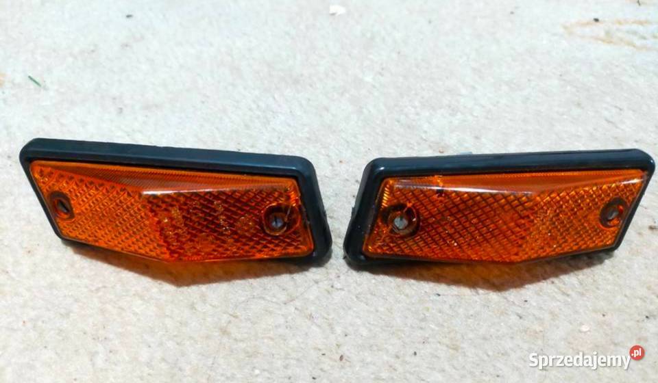 Kierunkowskazy boczne fabrycznie nowe Fiat 125p osobowe