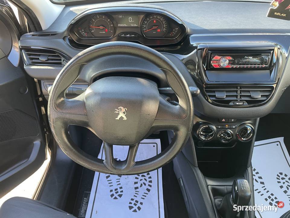 Peugeot 208 ekonomiczna benzyna nawigacja 208 Rzeszów