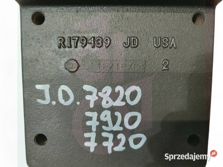 Płyta adaptera błotnika R179439 JOHN DEERE 7820 Wilkowo
