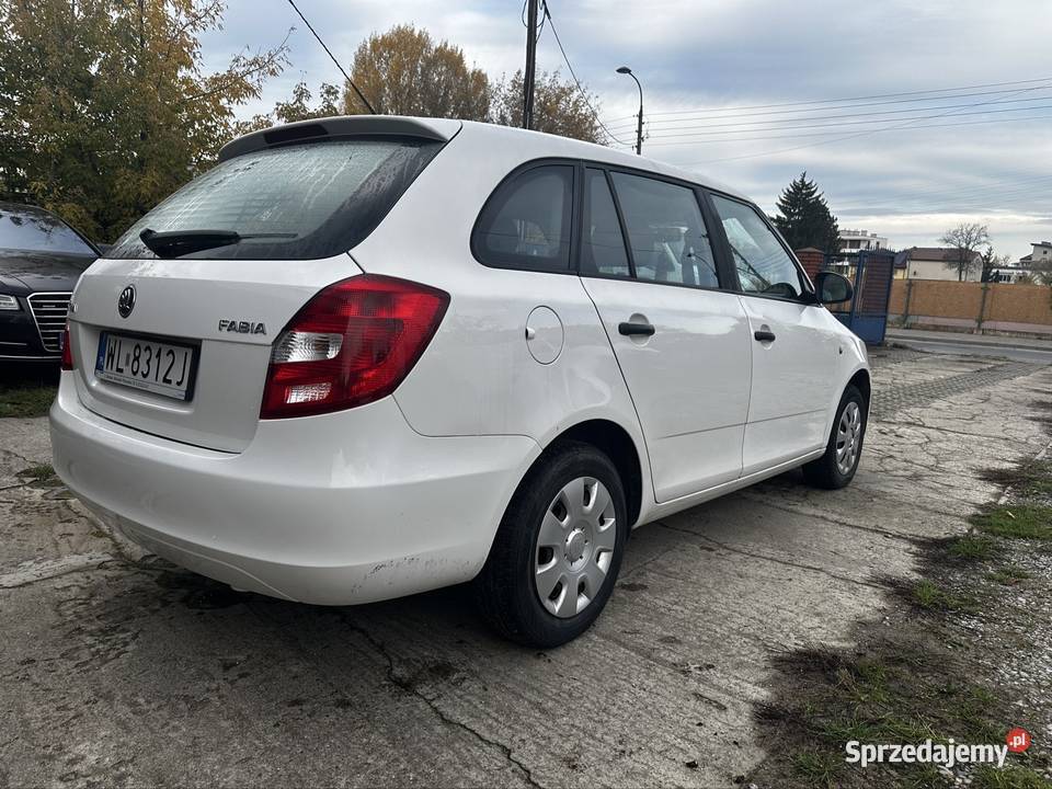 Skoda Fabia II kombi 14 MPi benzyna Fabia Jabłonna