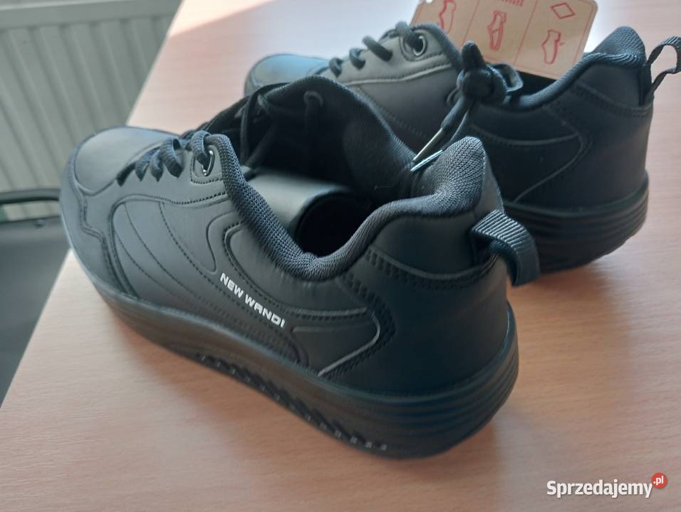 Buty rozmiar 41 inna Końskie