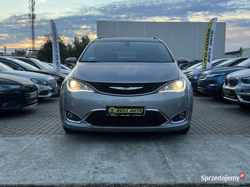 Chrysler Pacifica 2017 elektrycznie ustawiane fotele Warszawa