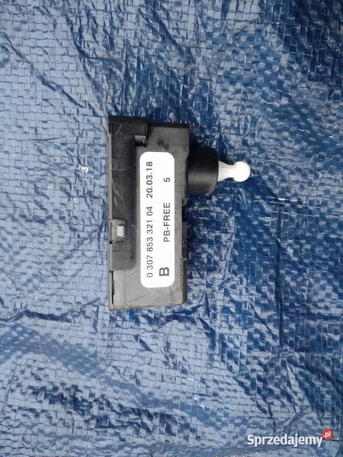 Renault Megane III silniczek lampy 0307853321 Strzelce Krajeńskie