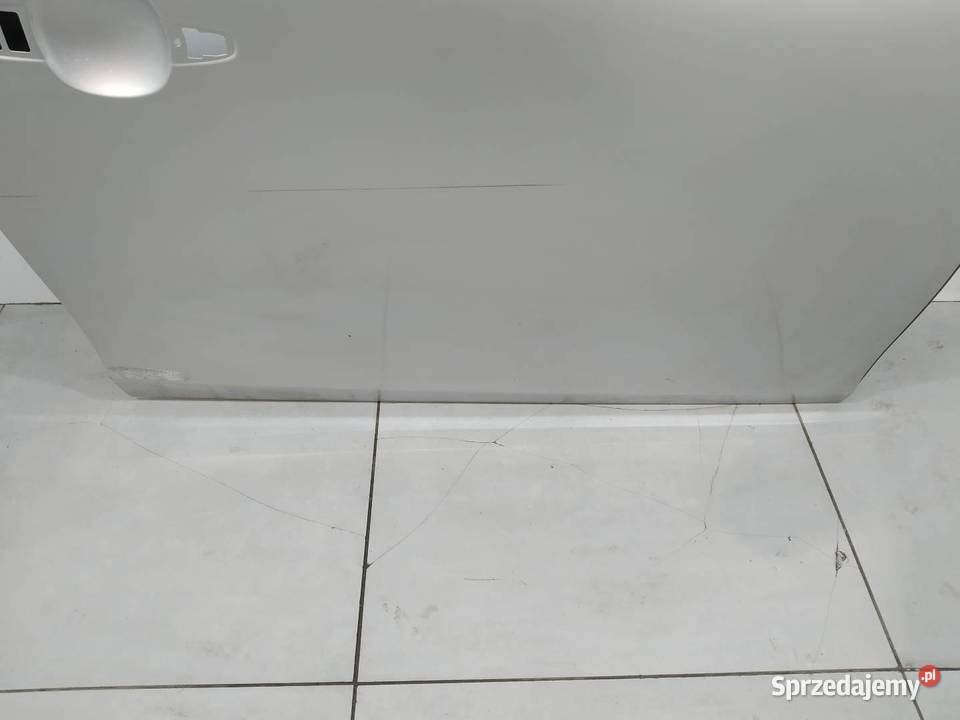 DRZWI PRAWE PRZÓD 71116 Volvo V40 II 20122019