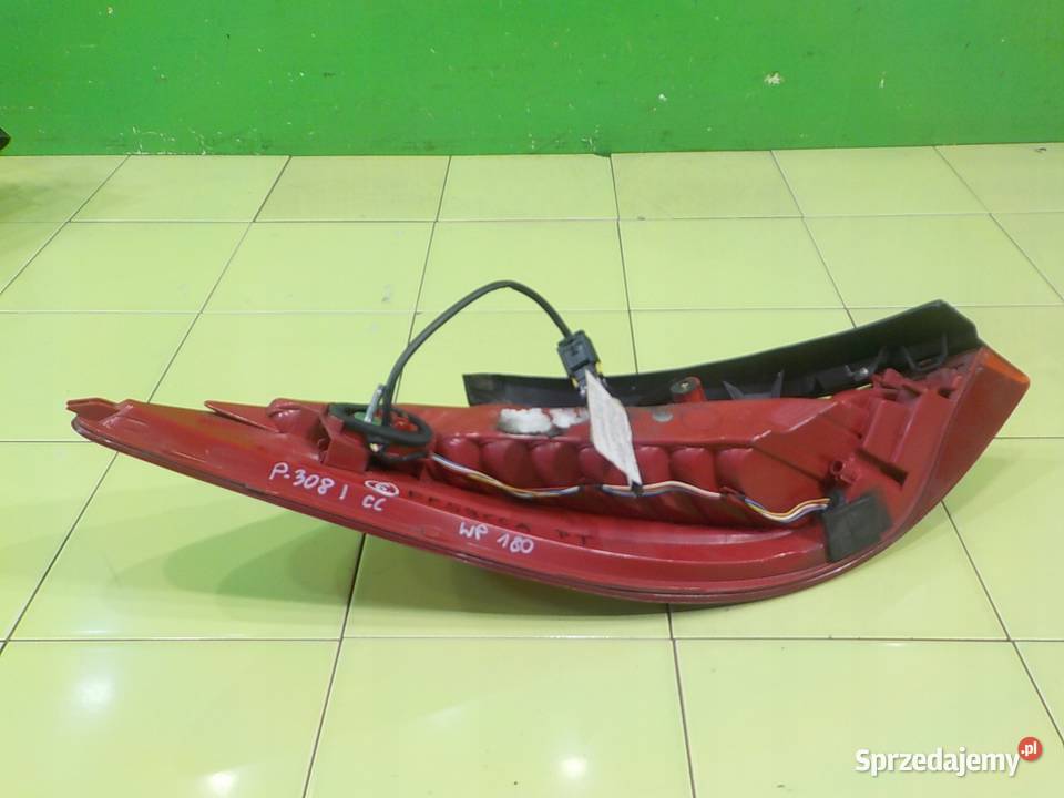 PEUGEOT 308 I CC 16 B 09r CABRIO 2D lampa prawa Lampy tylne Suków