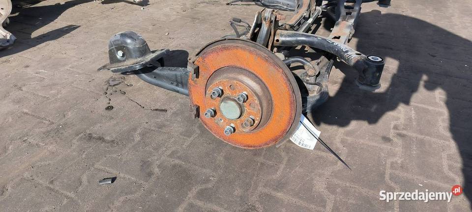 BELKA SANKI TYŁ VOLKSWAGEN PASSAT B8 Lipno