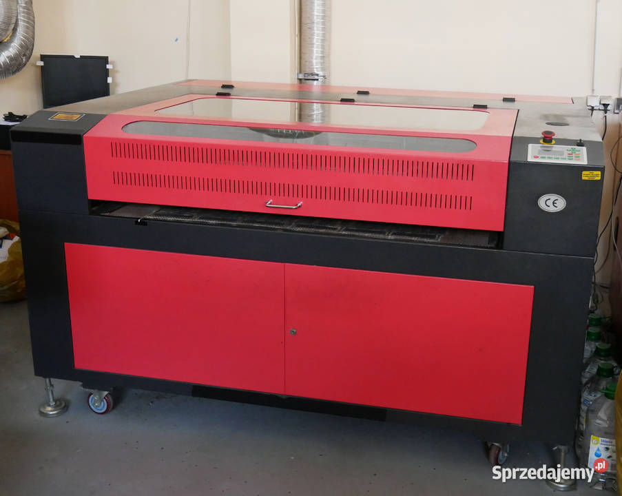 Ploter laserowy CO2 pole robocze 1300mm x 900mm