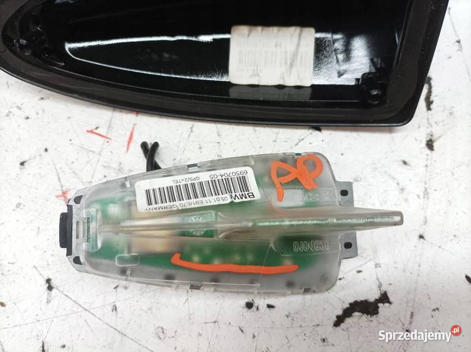 ANTENA KAROSERYJNA 1682647 668 Bmw Seria 5 VI Wyposażenie elektryczne świętokrzyskie