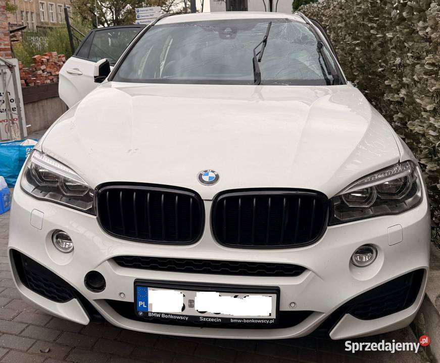 BMW X6 30 d XDrive na częśći uszkodzony Szczecin