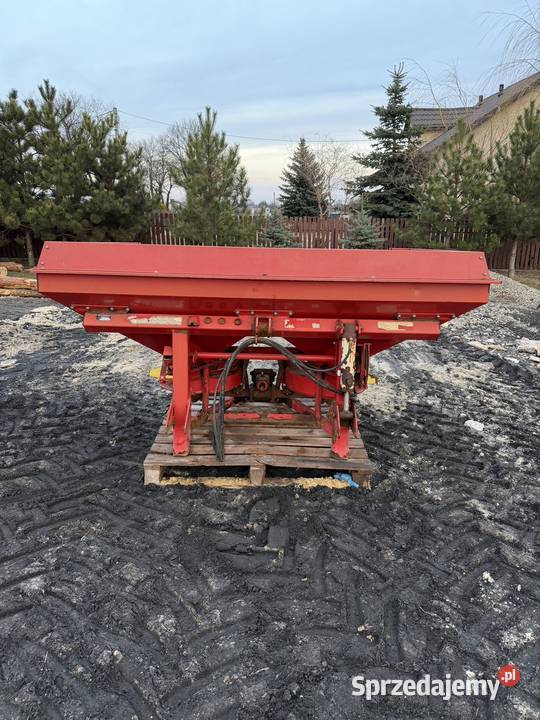 Rozsiewacz do nawozu nieuszkodzony Serokomla