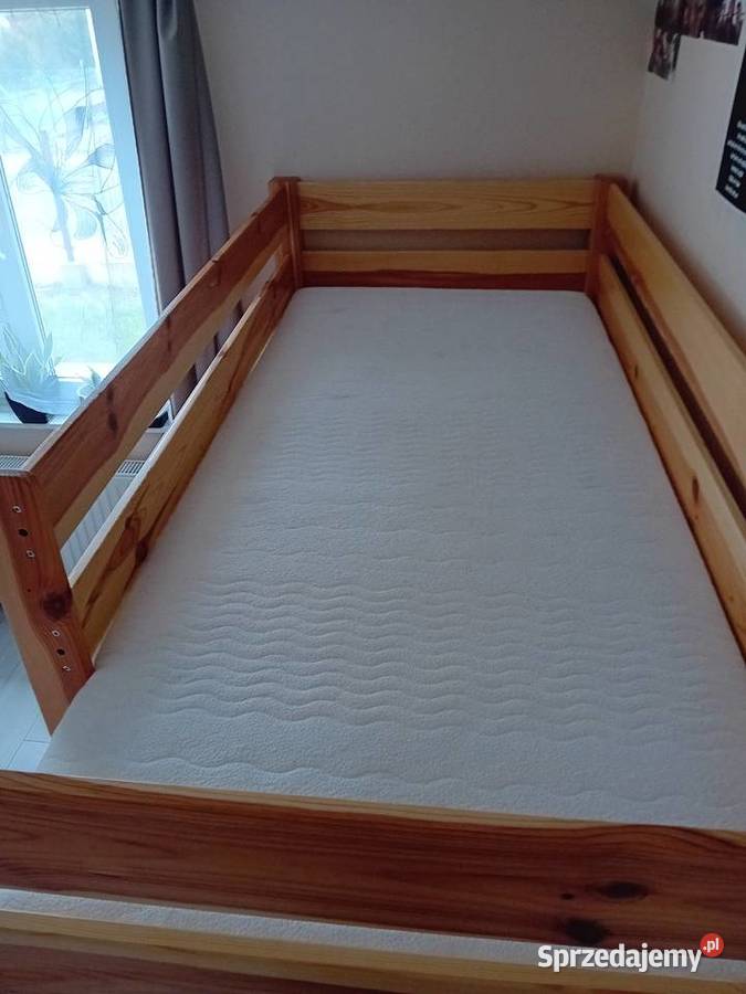 Łóżko piętrowe z litego drewna 2 materace Szubin