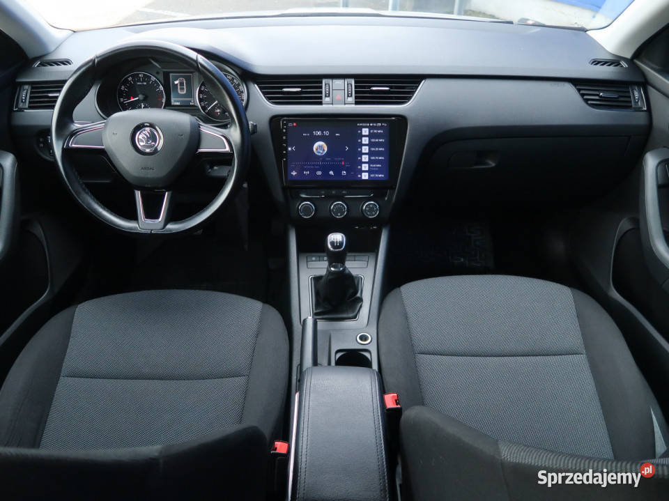 Skoda Octavia 12 TSI gniazdo USB Lublin