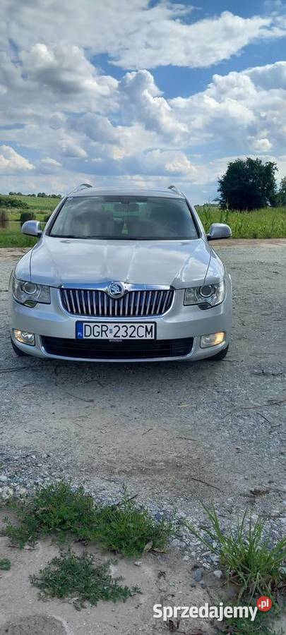 Ładny superb 20 tdi xenon keyless 168000km Wińsko