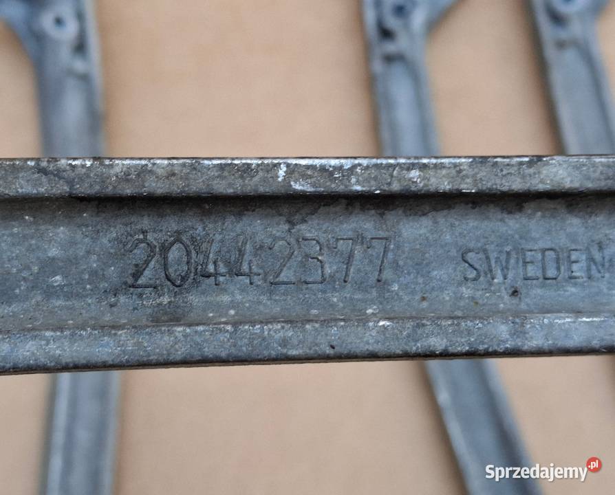 VOLVO RENAULT UCHWYT WSPORNIK MOCOWANIE SPOILERA ciężarowe Bieleń