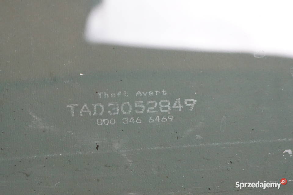 SZYBA BOCZNA DRZWI LEWA TYŁ TYLNA INFINITI QX80 osobowe Nowy Tomyśl