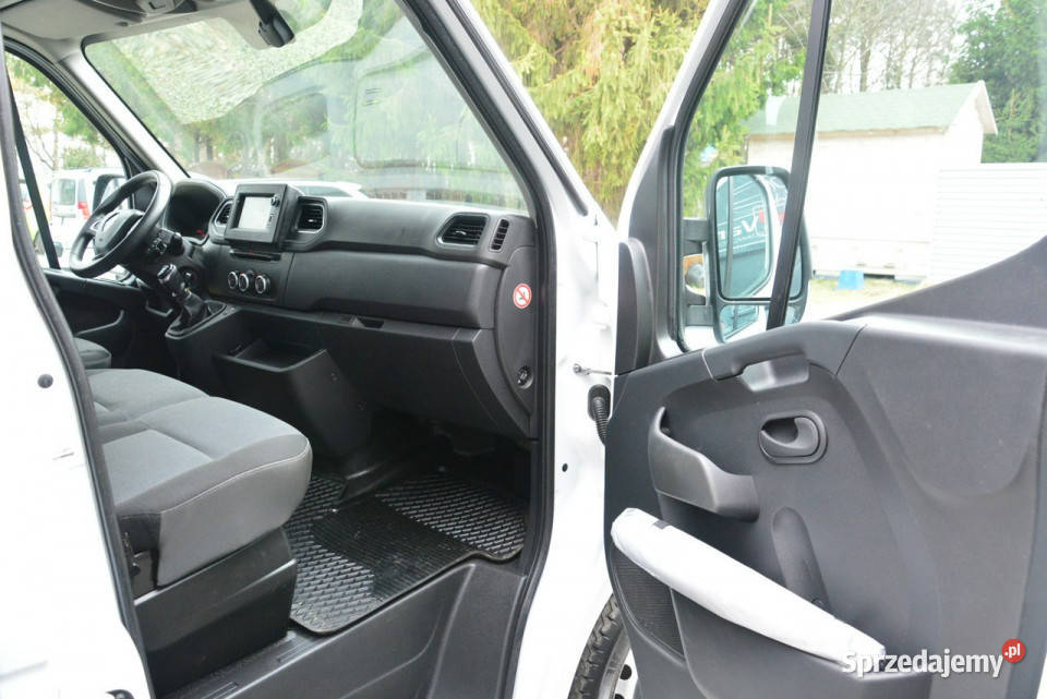 Renault Master master 7 osobowy L3H2 brygadówka wielofunkcyjna kierownica Renault