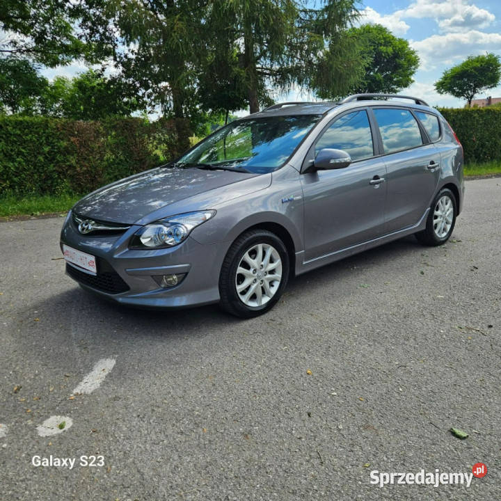 Hyundai i30 Hyundai i30 i30cw 14 blue Comfort I klimatyzacja Mikołów