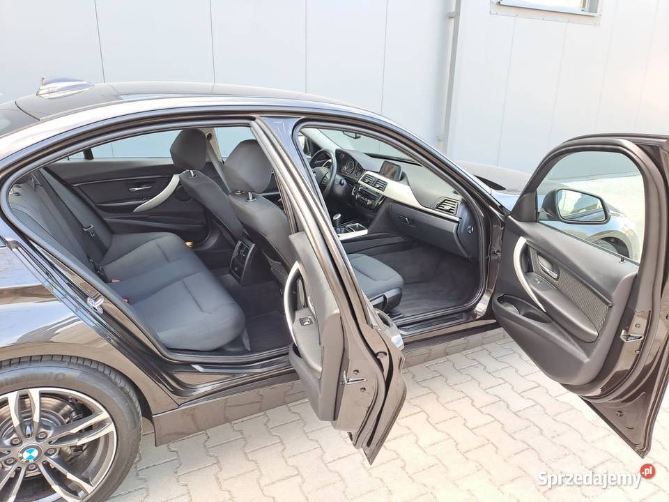 Bmw 3 318i Lift niski przebieg 112 zadbana nieuszkodzony Pleszówka