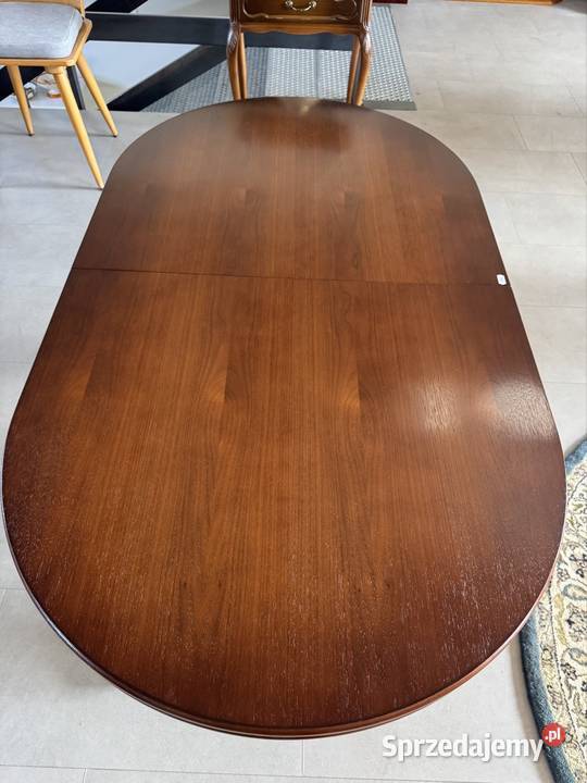 Drewniana rozkłada ława na automacie z funkcją Ełk