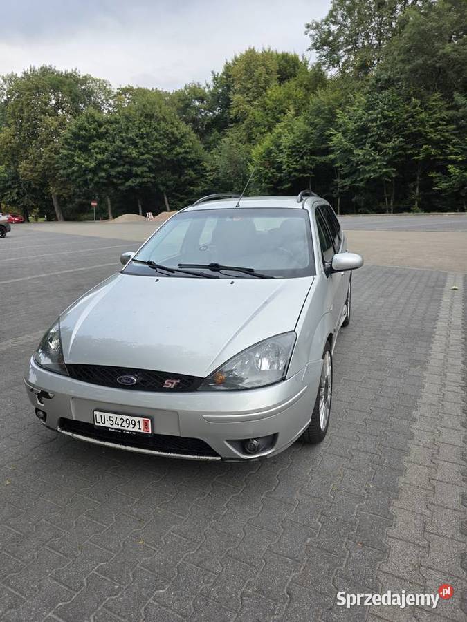 Ford Focus ST170 kombi 20 benzyna ze Szwajcarii srebrny sprzedam