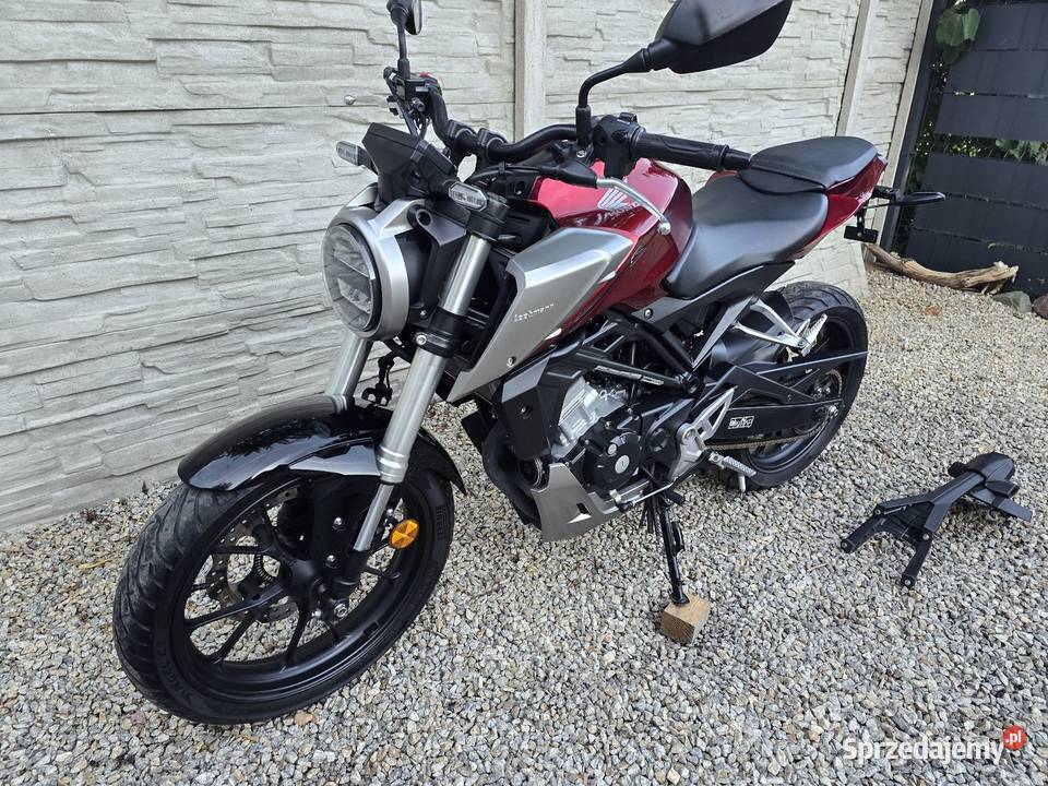Honda cb125r PIĘKNA dolnośląskie Sobótka