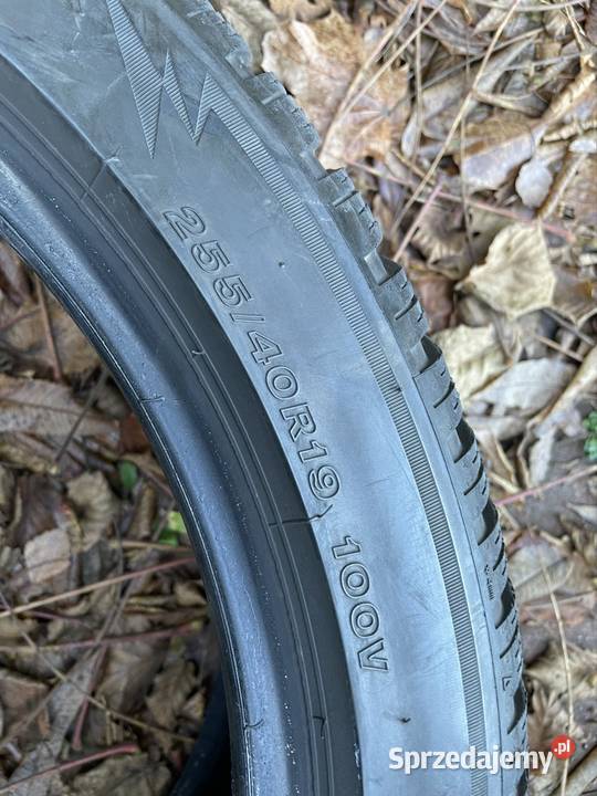 Opony zimowe Bridgestone 2554019 idealne Kielce