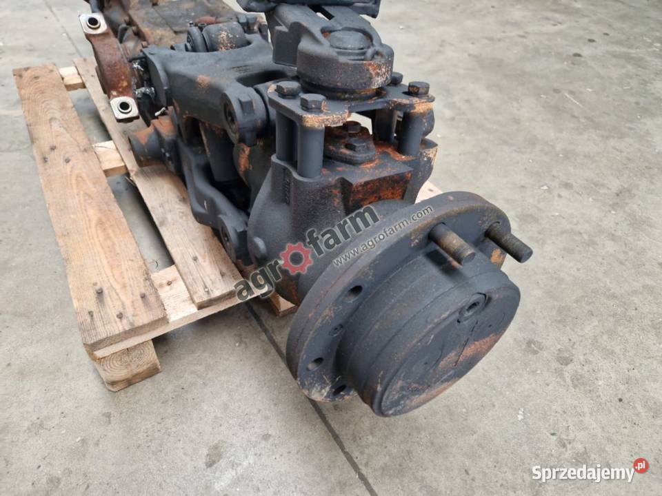 Przedni most Claas Arion 420 Carraro 2019Si Układ kierowniczy i oś przednia Byków