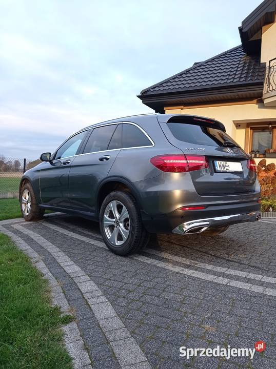 Sprzedam Mercedesa GLC300 4x4 20l benzyna 245 Międzyleś